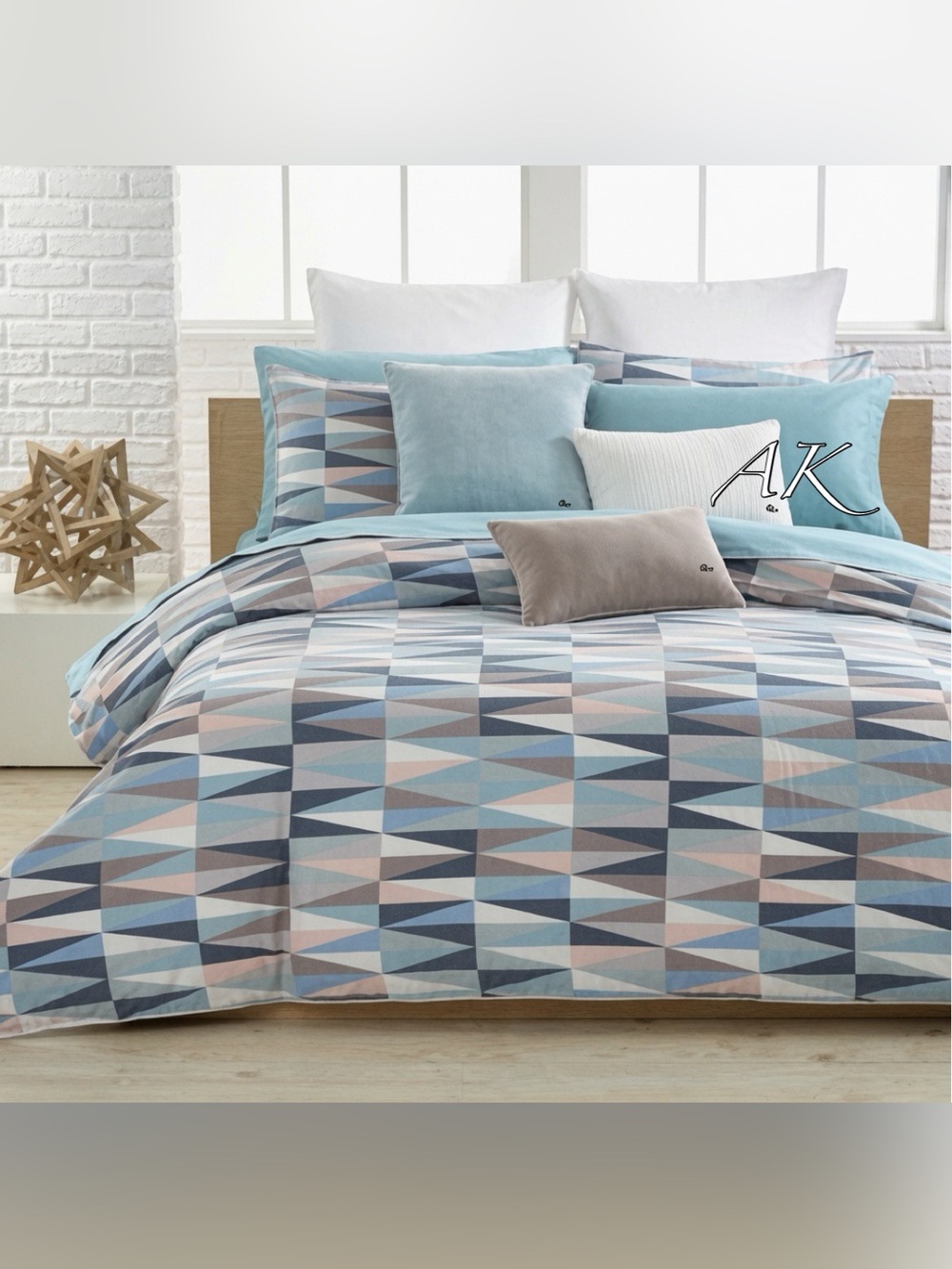 Lacoste Malmi 3pc
Full/Queen Duvet Bedding Set 
Duvet & 2 Shams